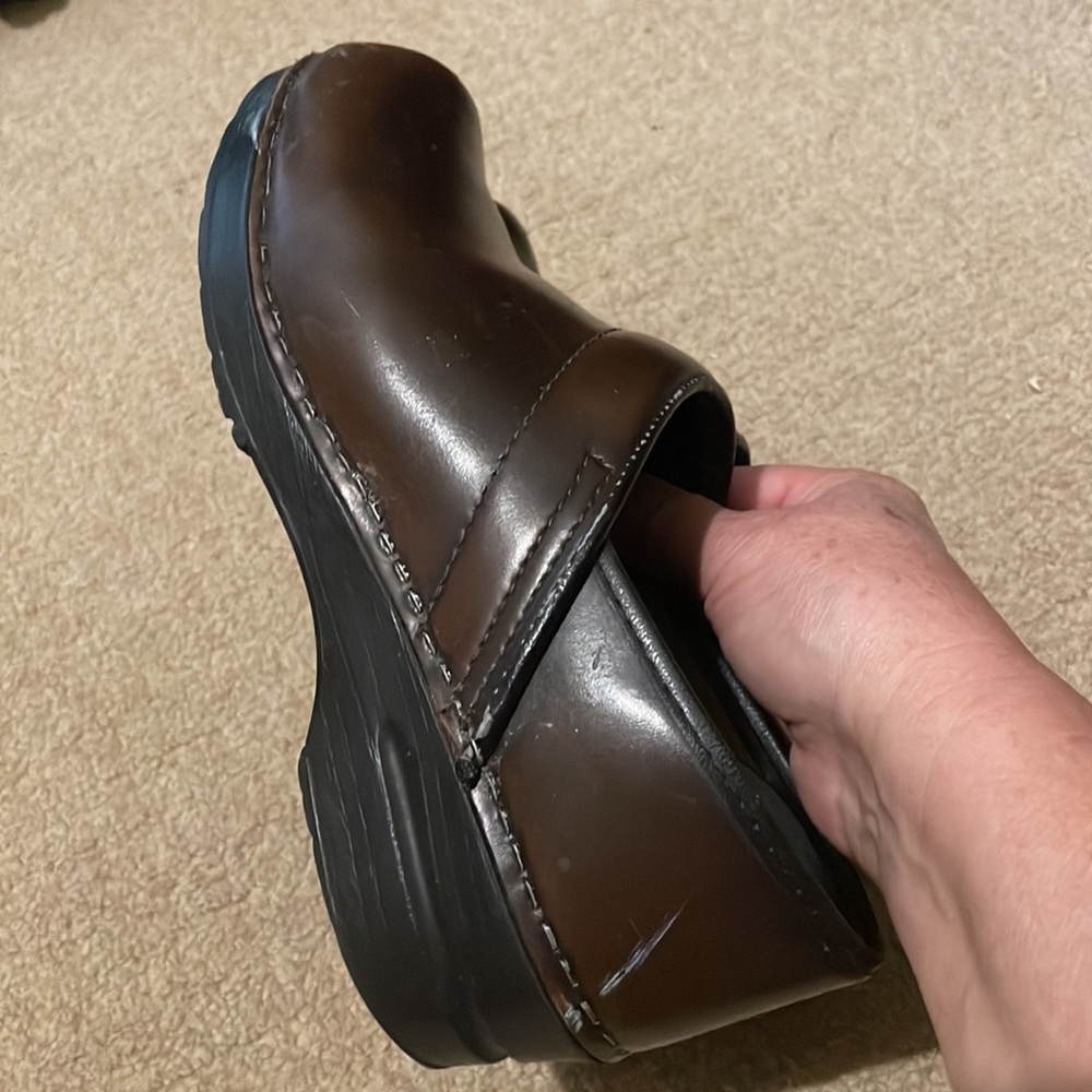 Dansko shoes - Picture 3 of 5